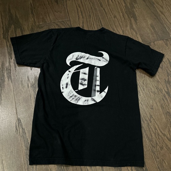 Vintage Tee - Picture 1 of 8